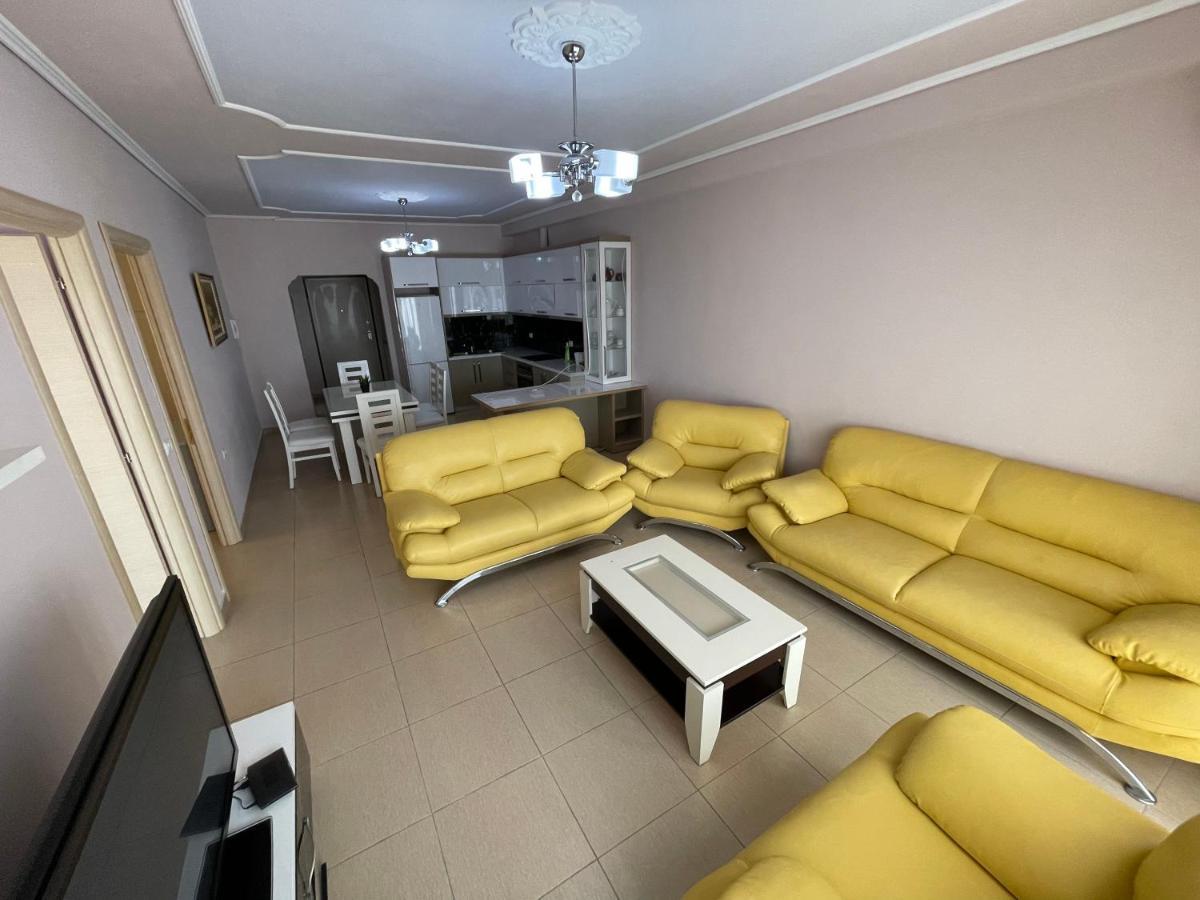 Flower Apartment ساراندا المظهر الخارجي الصورة